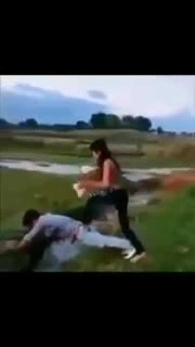 deu uma ajeitada na coluna