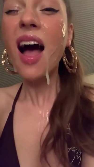 I got DRENCHED and was dripping cum all over 😉