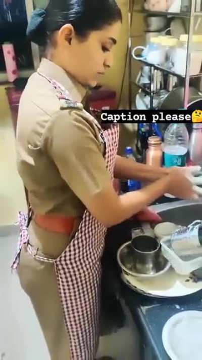 Lagta hai introvert hai🤔🤔