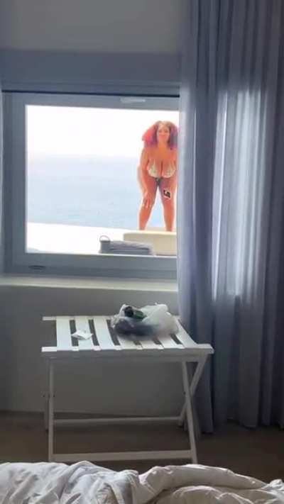 WOW