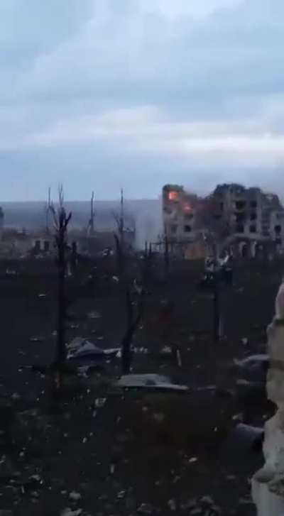 Ru POV : Russian bmp fires on Ukrainian position in Bakhmut