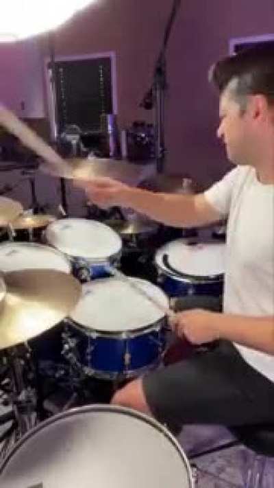 Dhu Dhu dha Dhu Dhu dha dha dh ta ta bad dum thum da da dhushhhh