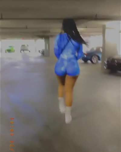Walk away 🍑