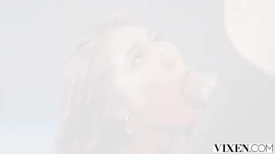 Vixen Chamber Music - Mina Luxx