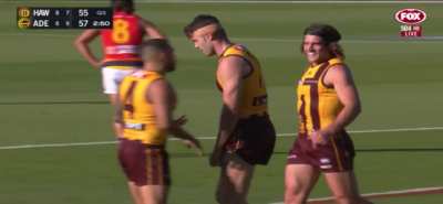 Find yourself someone who looks at you the way Duke looks at Nash after delivering tackle of the year 😍🥰