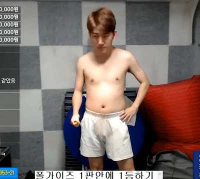 Streamer sets his pants on fire, receives second-degree burns