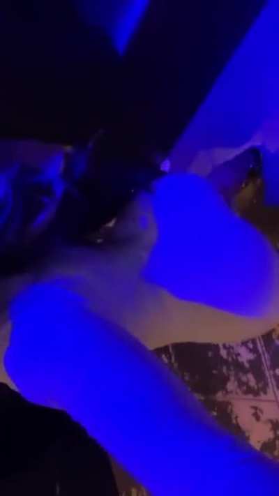 🍑🤳🏽🤍