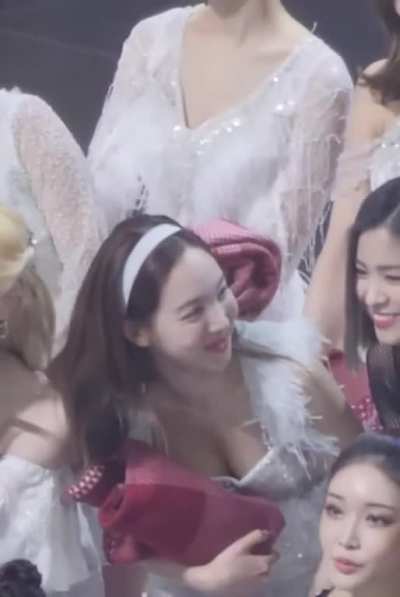 TWICE - Nayeon
