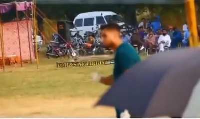 Cricket Lafda in Pakistan