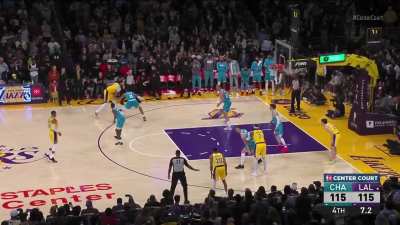 [Highlight] Anthony Davis airballs the go ahead shot attempt