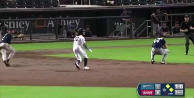 [Highlight] Austin Martin creates chaos on the basepaths to score two on an infield grounder