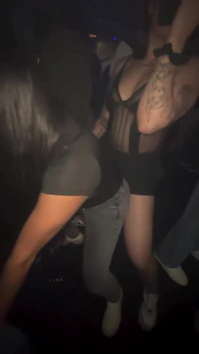 Girltwerkingongirl - Video #1948