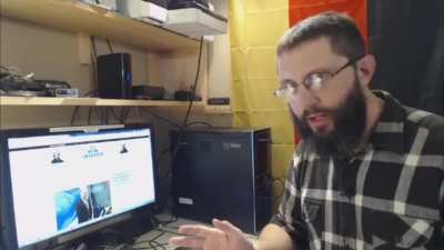 Father of all male karens is back