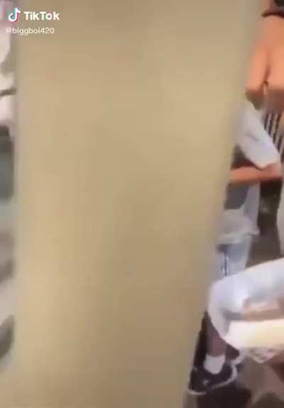 Nom nom nom, ƏÆŘŒ
