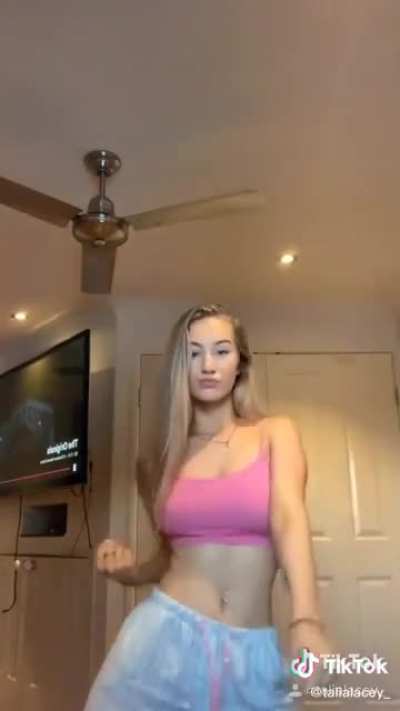 Bouncy 18yr Old Tatas