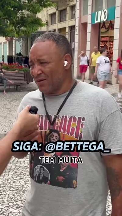 Qual seja o objetivo do Lula e esquerda eles conseguiram transformaram metade da população brasileira em idiota funcional 