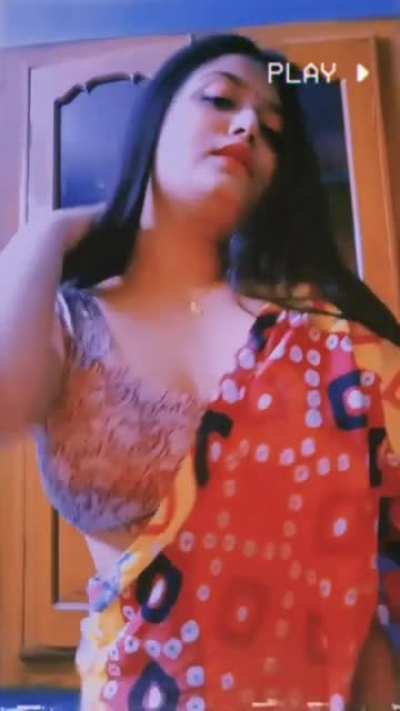 Anybody know her @