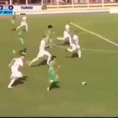 jogada limpa segue o jogo