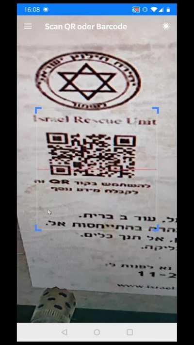 Found this accidently in World War Z. Thought that might be funny ^^