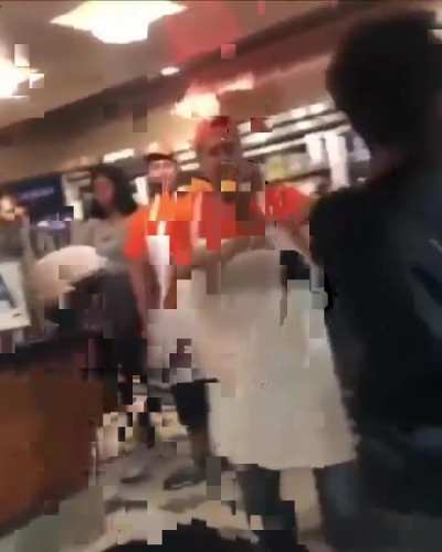 This wannabe gangster Gen-Z clown 