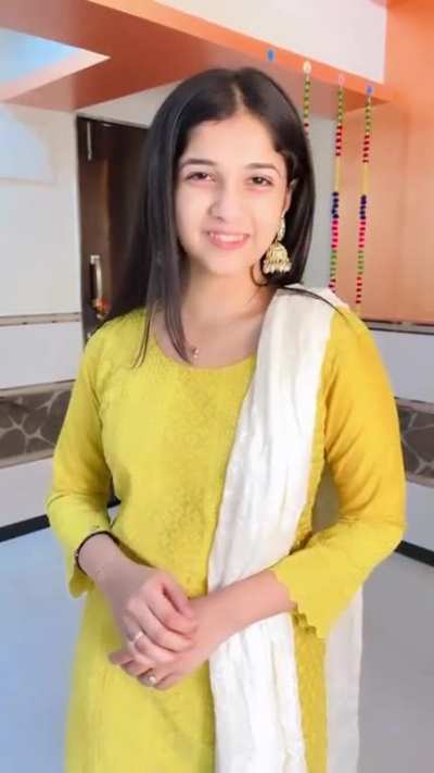 Prachi Video - March 06 2022