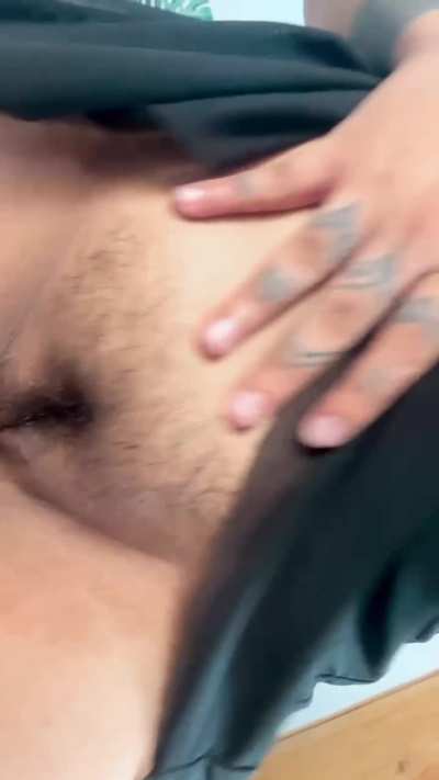 shut the fuck up and worship my pussy