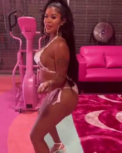 👅👅👅