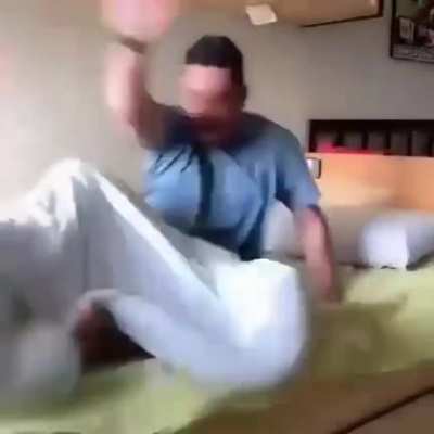 Dat moment you wake up from a dream
