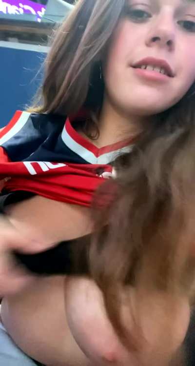 Last night at the NBA game [GIF]