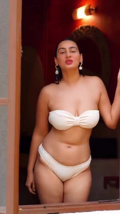 Megha Shukla hot