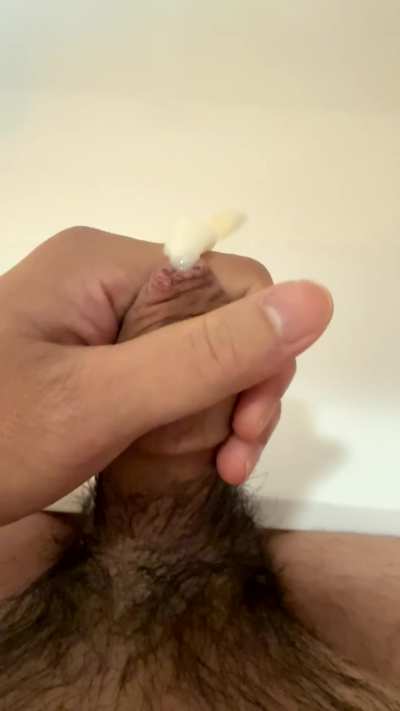 Feels so good to hold the cum in my tight foreskin