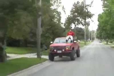 WCGW Driving without hands, feet, or brains