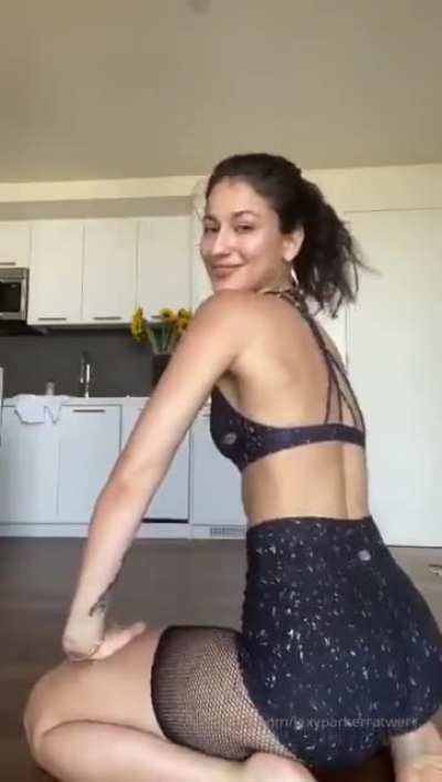 Pretty hot 🍑