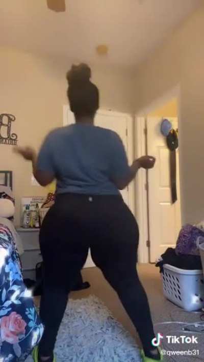 🍑🍑😍
