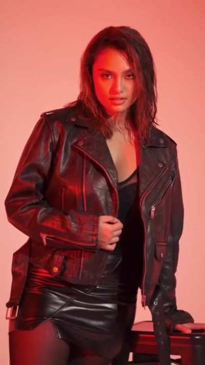 Klea Pineda