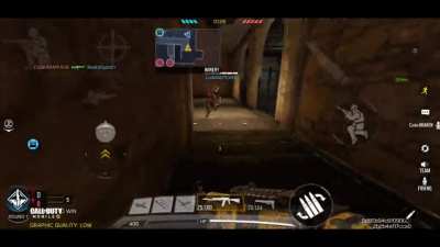 1v4 while playing with my friends