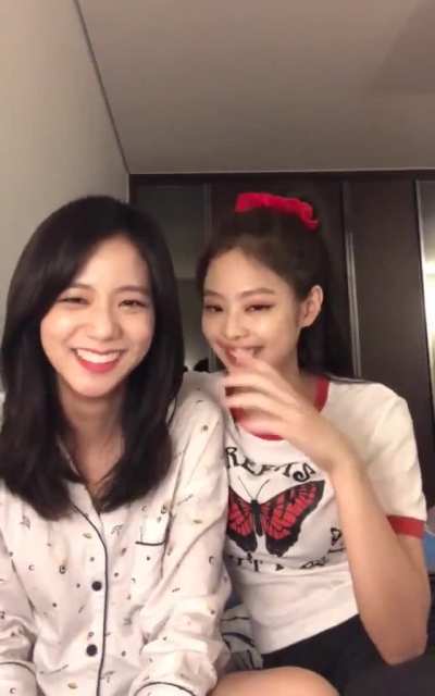 Would you rather get a blowjob once a week from Jennie, or get to fuck Jisoo once a month?