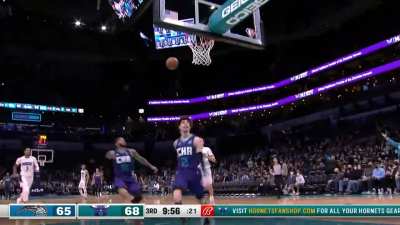 [Highlight] LaMelo loses Cole Anthony and hits the stepback three. LaMelo then gets the steal and throws the between the legs lob to Bridges for the slam!