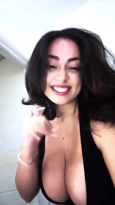 Big in black 