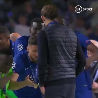 Chelsea boys kissing Tuchel’s ‘Lucky shoes’