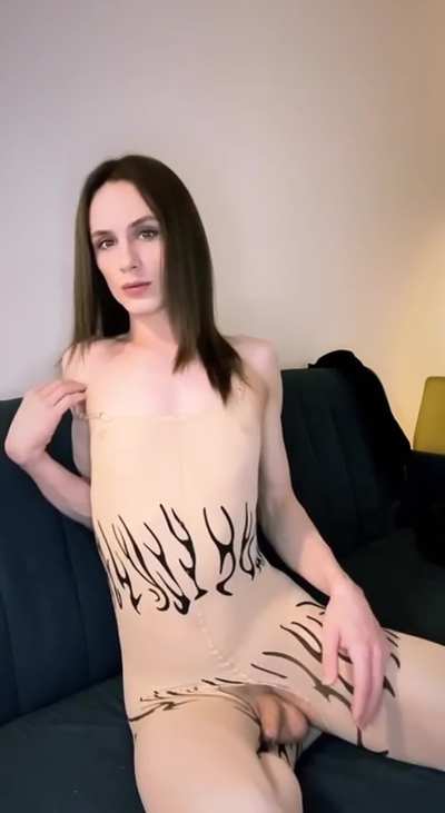 Any chance you'd fuck/suck me off on the first date?