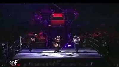 me and the homies when we hear solo sikoa’s theme song 