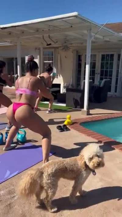 Valerie L .. probably the best ass in mma 😍😍😍