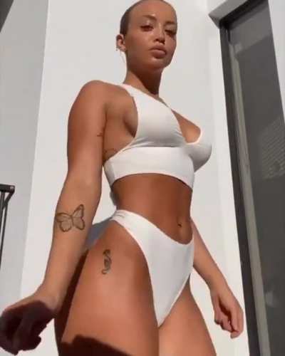 Tammy Hembrow (@tam<wbr>myhem<wbr>brow)