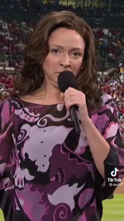 Maya Rudolph sings the national anthem
