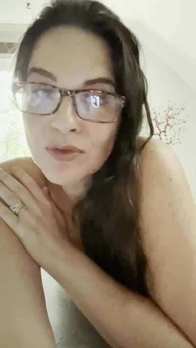 As promised: My 1st Reddit FACE REVEA<wbr>L☺️PL<wbr>EASE pay me the respect of keeping it to yourself💜If you want to see my face every day there are links in my pinned posts<wbr>😘Don’<wbr>t know how to use sound<wbr>?Inst<wbr>ructi<wbr>ons in comme<wbr>nts⬇️<wbr>P.S.T<wbr>his post will self-destruct in 8