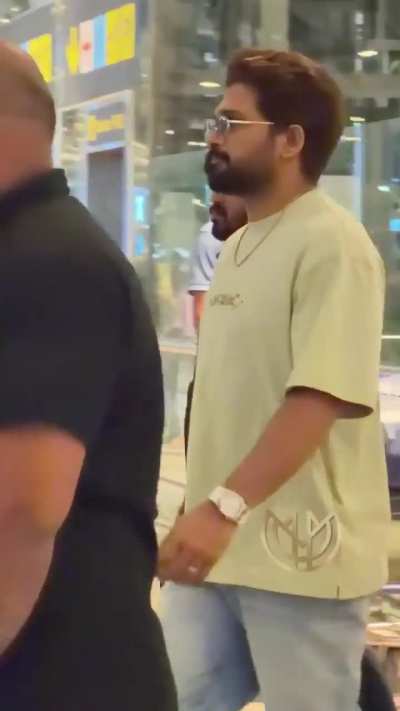 Allu arjun with wife sneha reddy at Hyderabad airport today