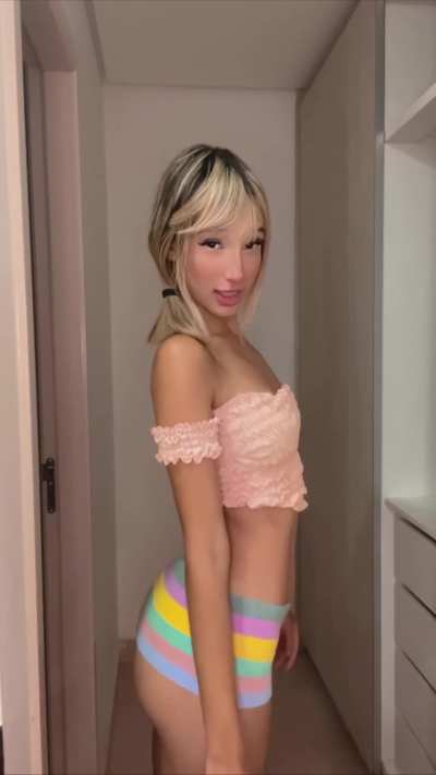 I wonder if my skirt could convince you to fuck me