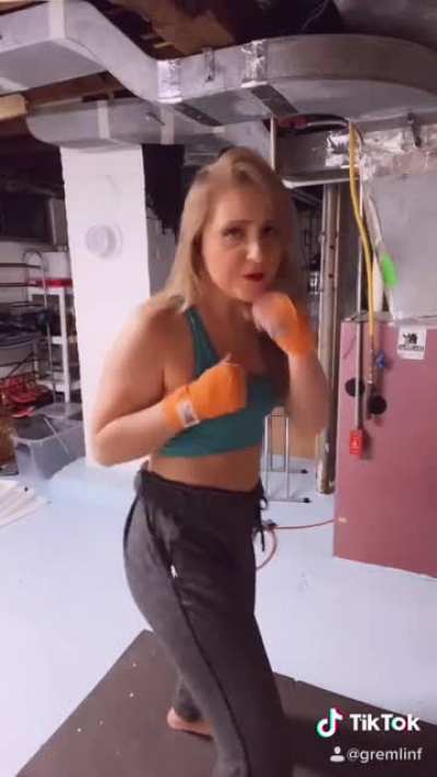 When you can’t dance, substitute literally ANYTHING else 😅😂🥊