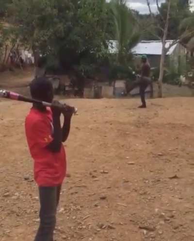 Yo jugando beisbol